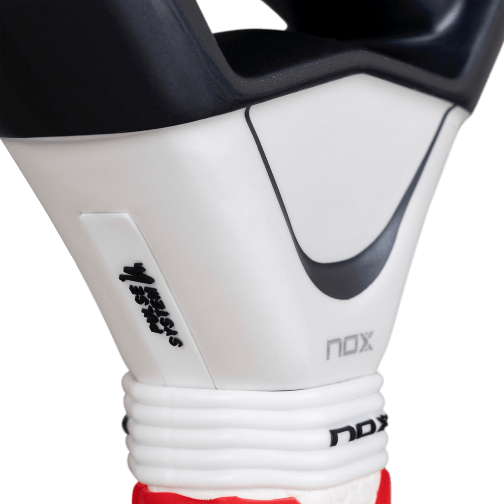AT10 Luxury Genius 12K Alum XTREM Lite 2026 by Agustín Tapia - NOXpalas2026Palas